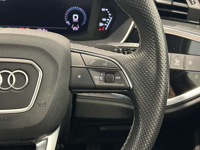 Audi Q3 9