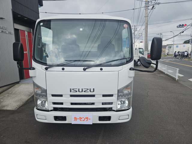 Isuzu Elf 2