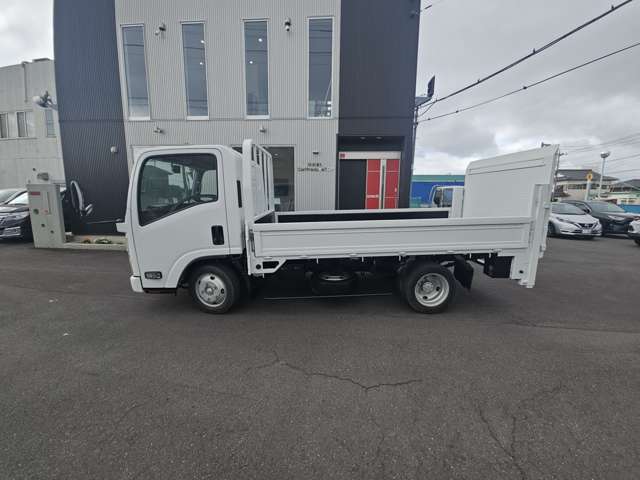 Isuzu Elf 6