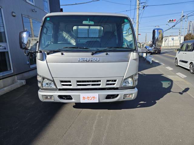 Isuzu Elf 2
