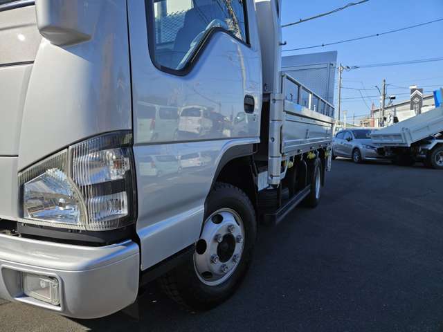 Isuzu Elf 5