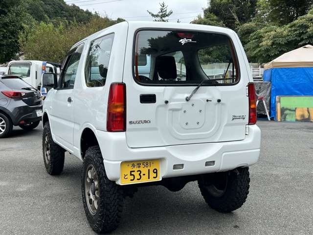 Suzuki Jimny 12
