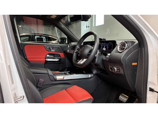 Mercedes-Benz GLB 6