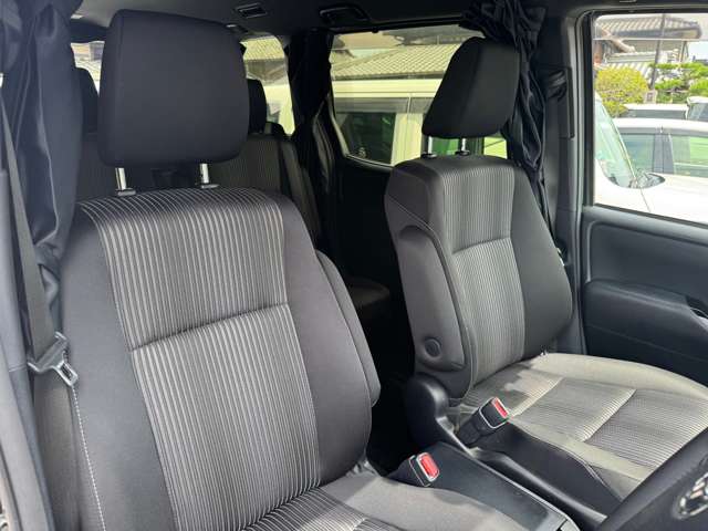 Toyota Voxy 7