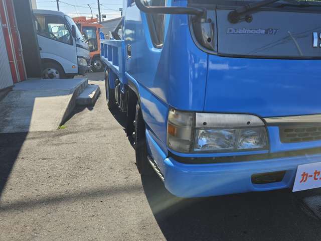 Isuzu Elf 4