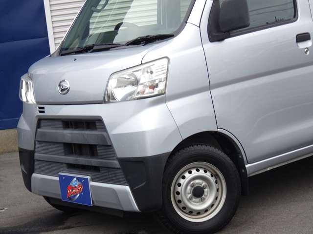 Daihatsu Hijet Cargo 7