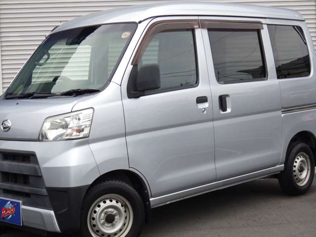 Daihatsu Hijet Cargo 8
