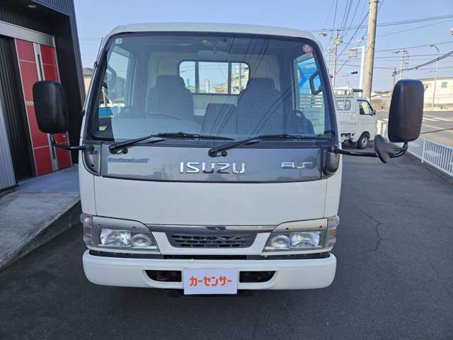 Isuzu Elf 2
