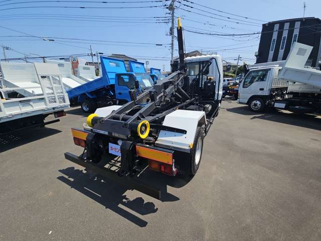 Mitsubishi Fuso Fighter 8