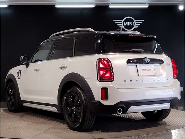 MINI Crossover 8