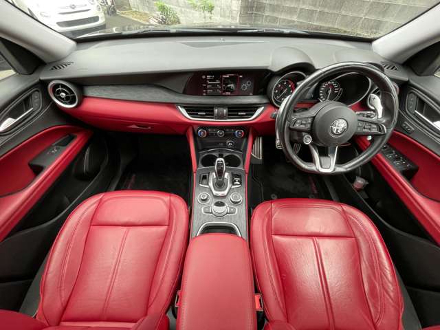 Alfa Romeo Stelvio 6