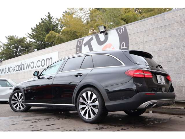 Mercedes-Benz E-Class All-Terrain 5