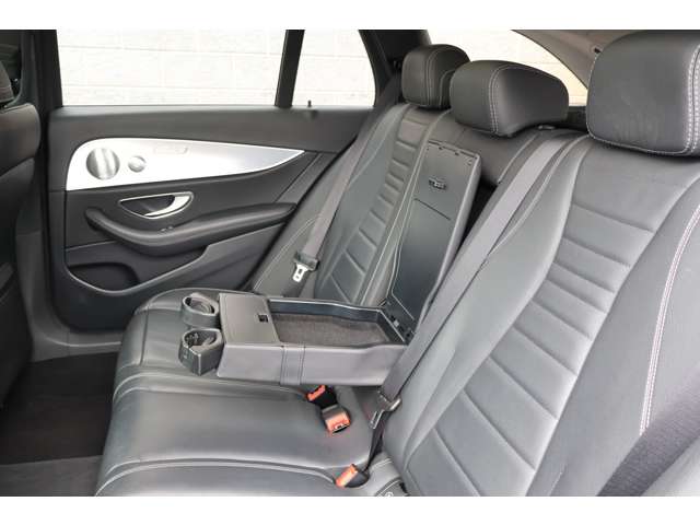 Mercedes-Benz E-Class All-Terrain 7