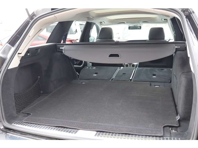 Mercedes-Benz E-Class All-Terrain 9