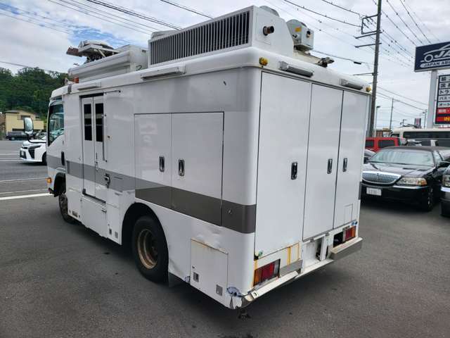 Isuzu Elf 5
