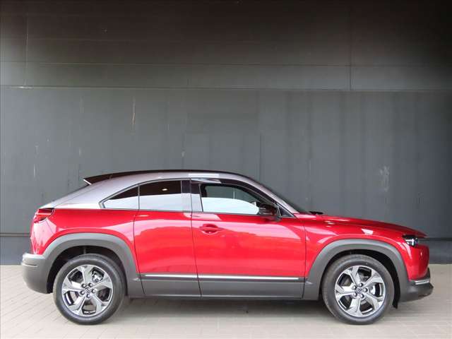 Mazda MX-30 9