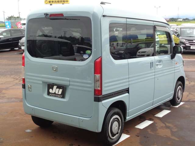 Honda N-VAN 8