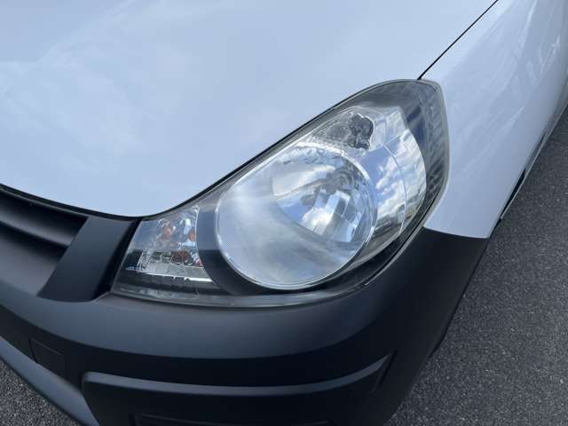 Mazda Familia Van 12