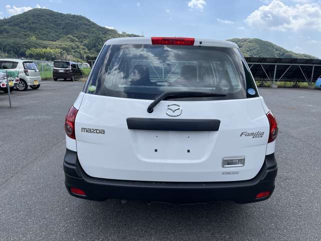 Mazda Familia Van 8
