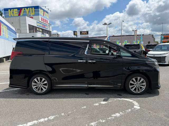 Toyota Alphard 7