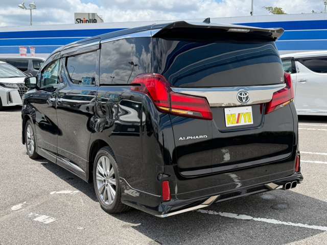 Toyota Alphard 10
