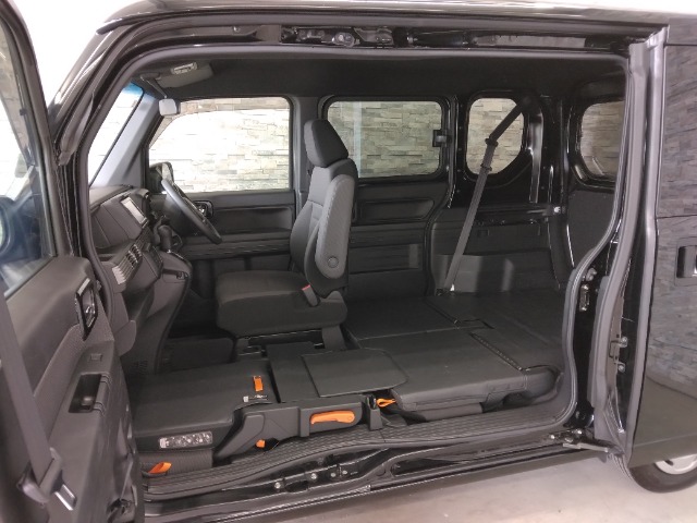 Honda N-VAN 12