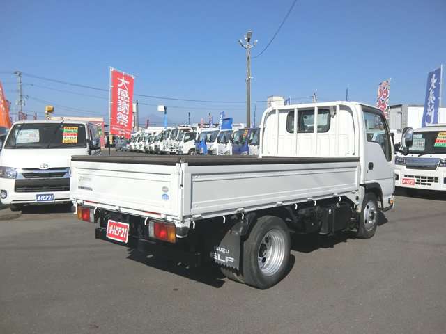 Isuzu Elf 8
