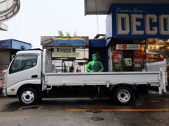 Hino Dutro 11