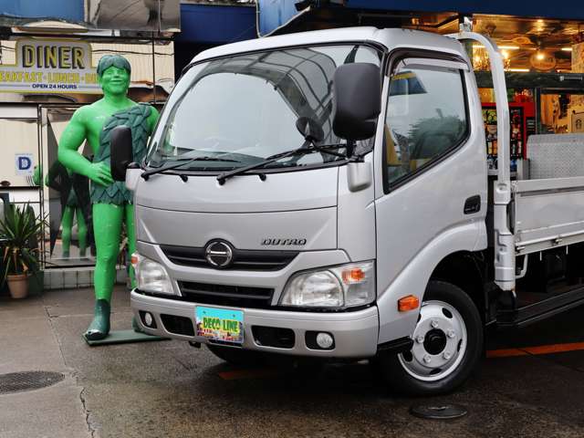 Hino Dutro 4