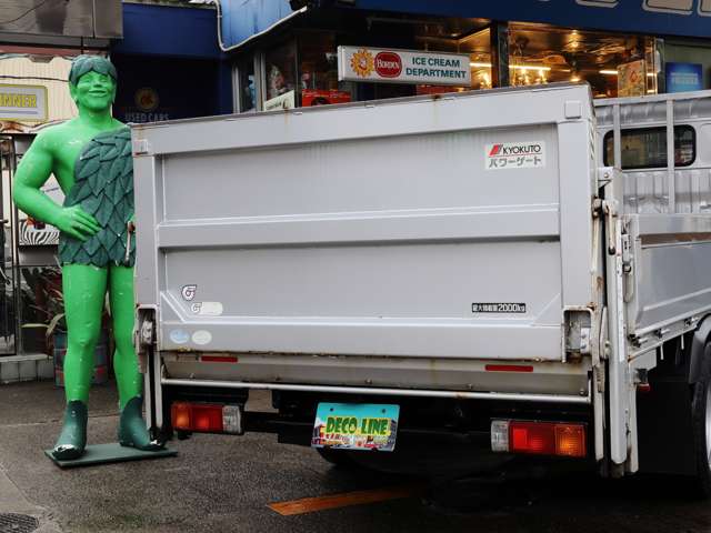 Hino Dutro 10