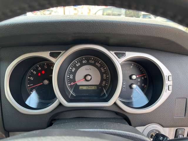 Toyota Hilux Surf 11