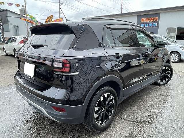 Volkswagen T-Cross 4