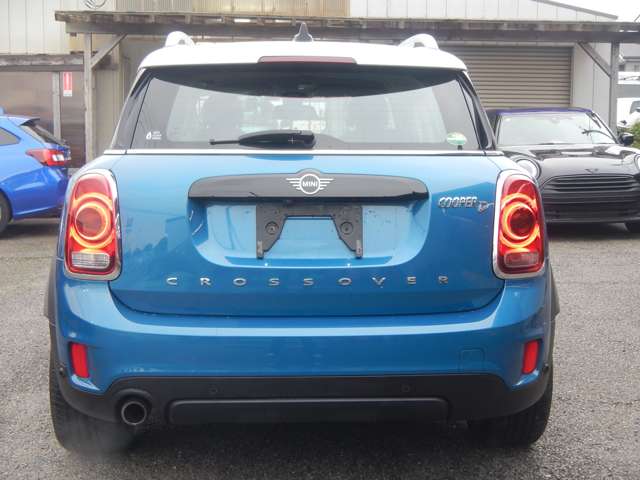 MINI Crossover 7