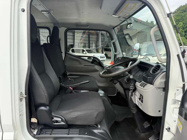 Mitsubishi Fuso Canter 12