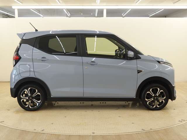 Mitsubishi eK X EV 3