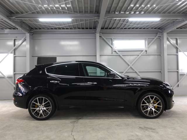 Maserati Levante 11