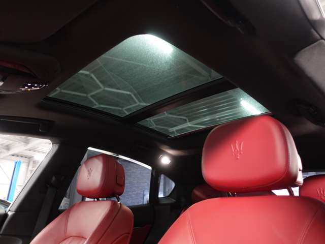Maserati Levante 7