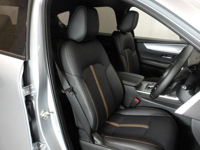 Mazda CX-60 8