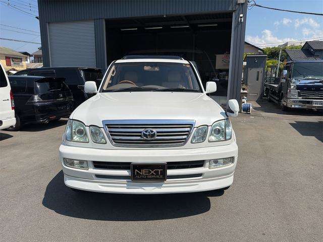 Toyota Land Cruiser Cygnus 2