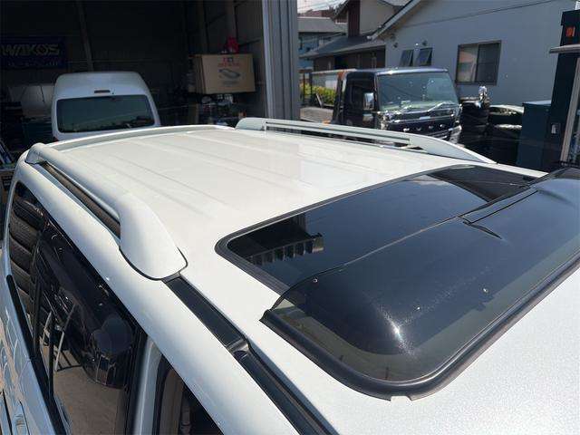 Toyota Land Cruiser Cygnus 7