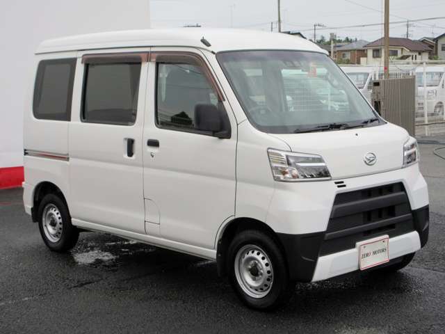 Daihatsu Hijet Cargo 10