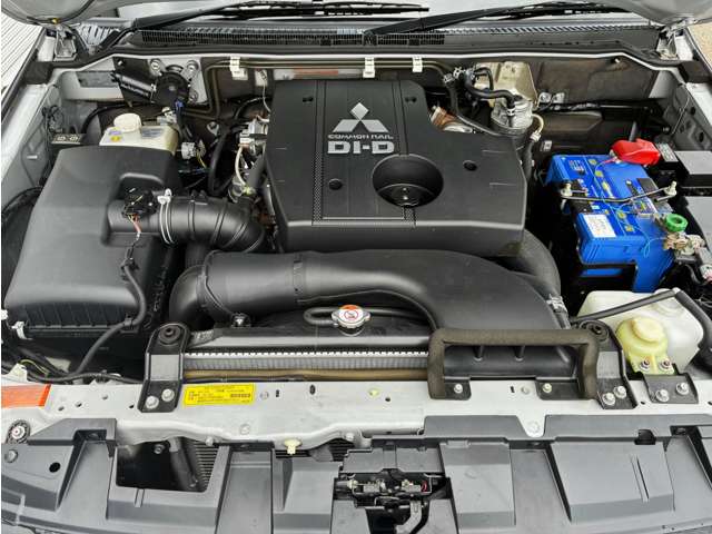 Mitsubishi Pajero 11