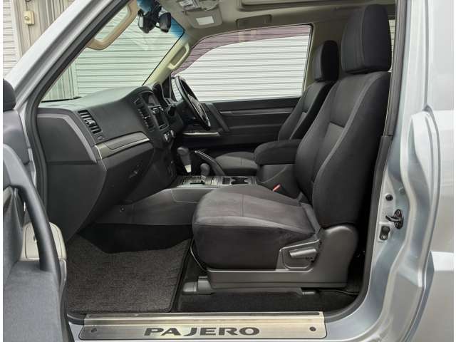 Mitsubishi Pajero 12
