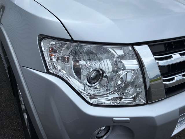 Mitsubishi Pajero 5