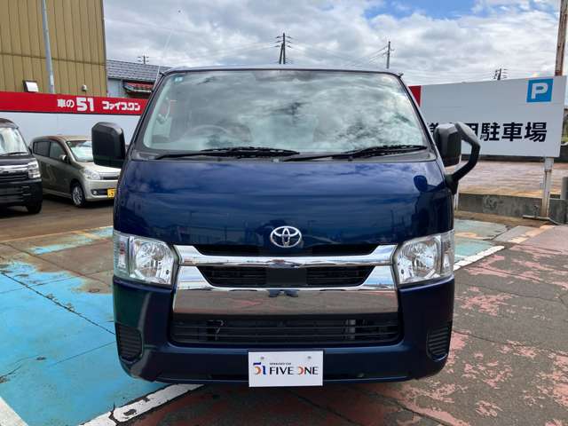 Toyota Hiace Van 3
