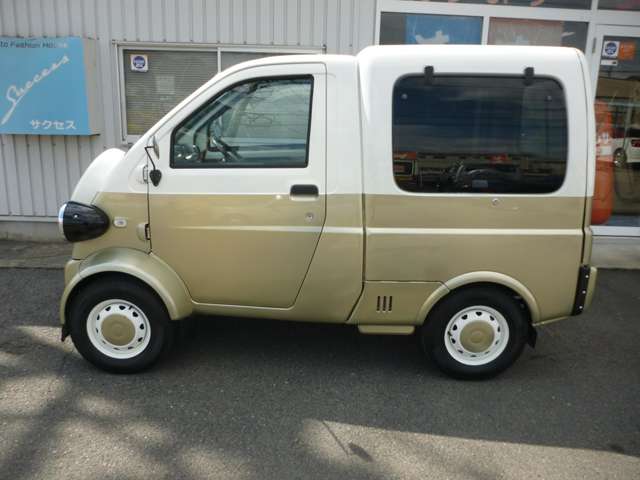 Daihatsu Midget II 4