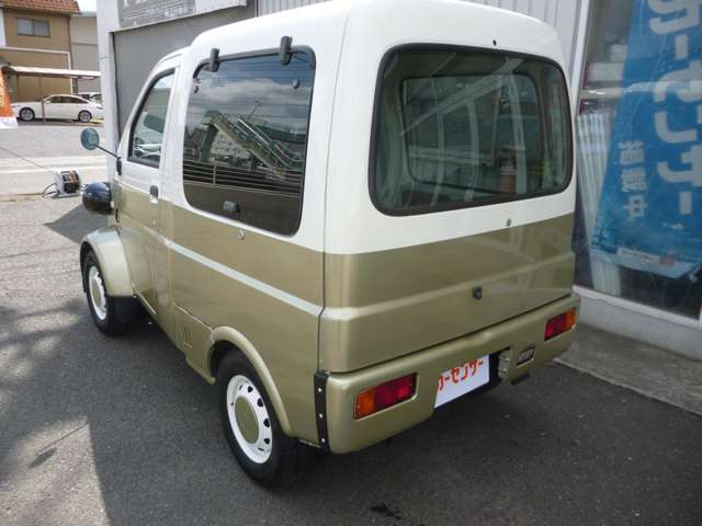 Daihatsu Midget II 5