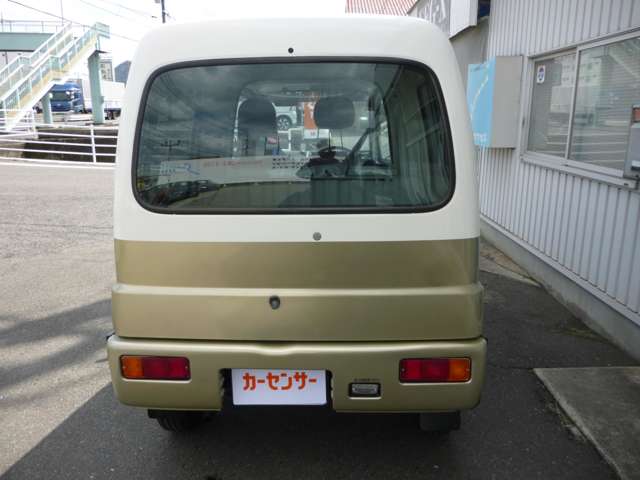 Daihatsu Midget II 6