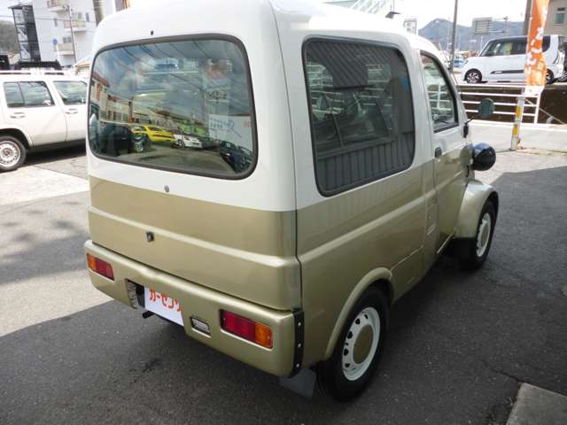 Daihatsu Midget II 7