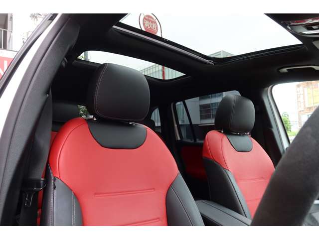 Mercedes-Benz GLB 11